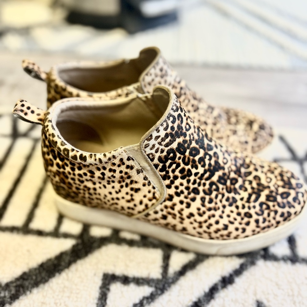 ✨Wedged Sneakers✨